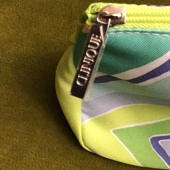 Clinique Cosmetic Bag, Set of 2, Perfect for travel or home use, NEW - Picture 5 of 6